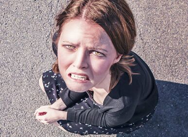 Kız, meme büyütme ameliyatının sonuçlarıyla karşı karşıya kaldı